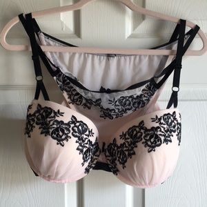 Plus size panties and bra set 42D and 18/20